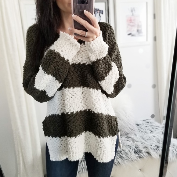 🎈Popcorn Sweater Olive Stripe Slouchy Pullover - Picture 2 of 5